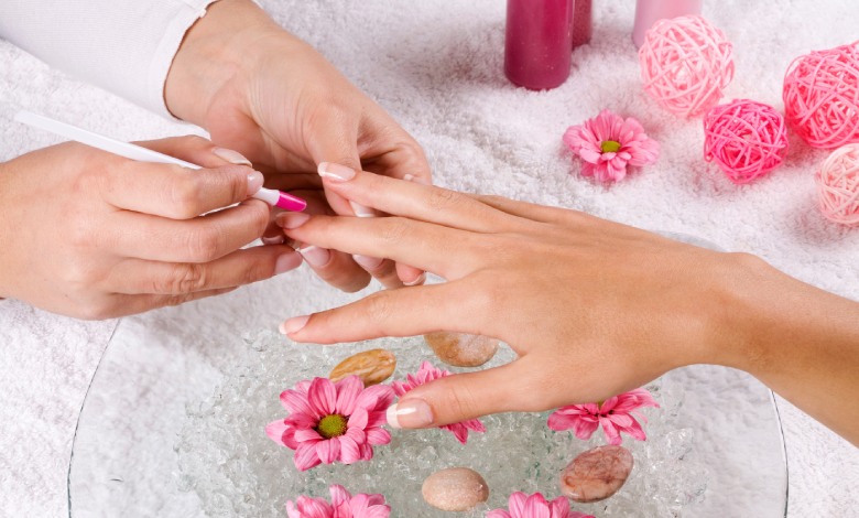 TUYỂN THỢ NAIL – LÀM CHỦ NHẬT HOẶC FULL TIME