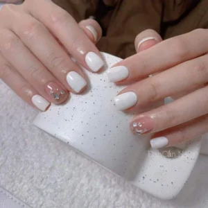 Shop Nails ở Geelong West cần tuyển thợ CTN có kinh nghiệm. - Ảnh 1
